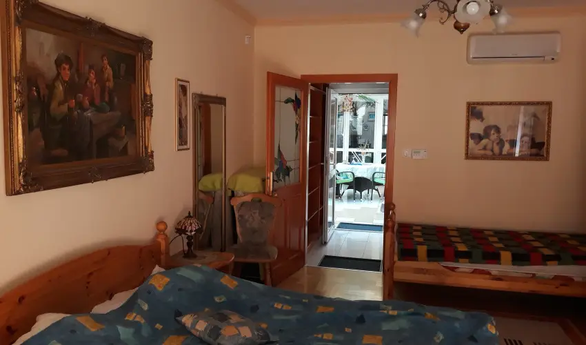 Napsugr Kenzy Lux Apartman Vendghzak Hajdszoboszl - Hsvt (min. 2 j)