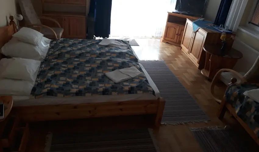 Napsugr Kenzy Lux Apartman Vendghzak Hajdszoboszl - Hsvt (min. 2 j)