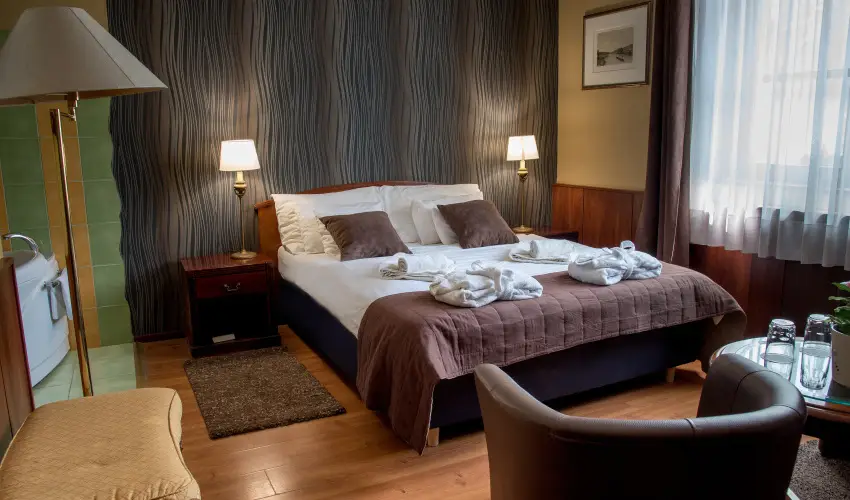 Nyerges Hotel Term�l Monor - H�sv�t 