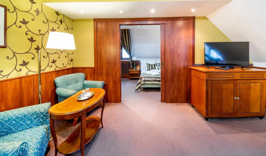 Nyerges Hotel Term�l Monor - H�sv�t 