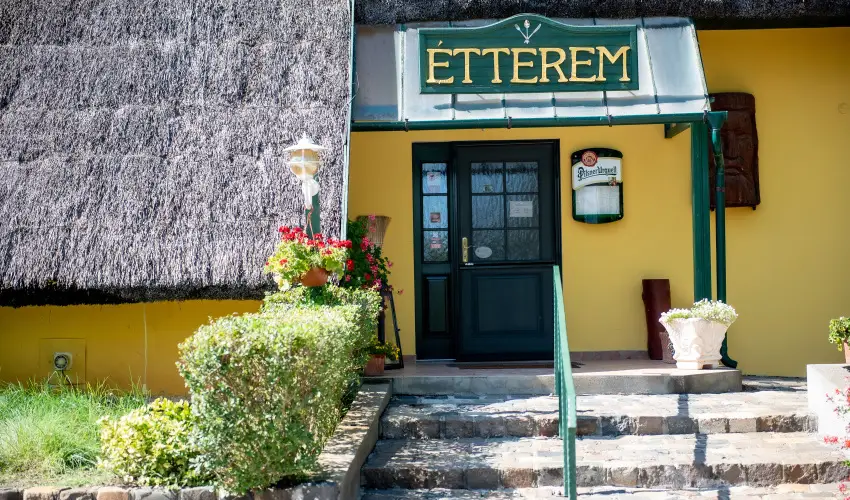 Nyerges Hotel Term�l Monor - H�sv�t 