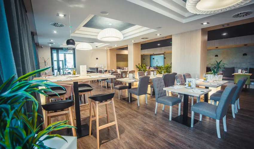 Onyx Luxury Srvr Srvr - Hsvt (min. 2 j)