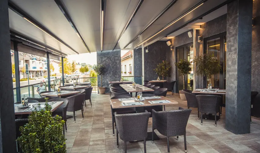 Onyx Luxury Srvr Srvr - Hsvt (min. 2 j)