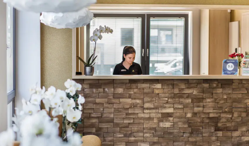 Onyx Luxury Srvr Srvr - Hsvt (min. 2 j)