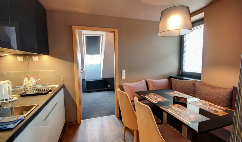 Onyx Luxury Srvr Srvr - Hsvt (min. 2 j)