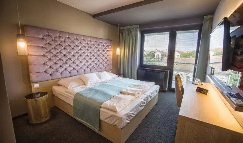 Onyx Luxury Srvr Srvr - Hsvt (min. 2 j)