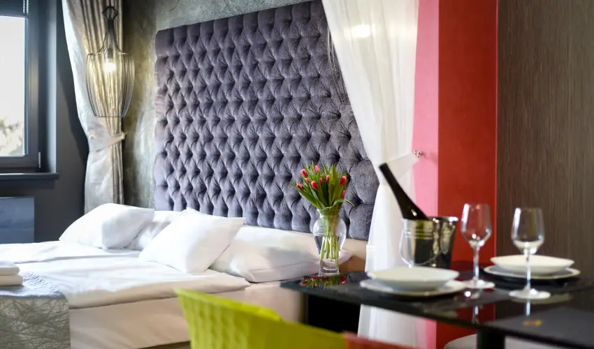 Onyx Luxury Srvr Srvr - Hsvt (min. 2 j)