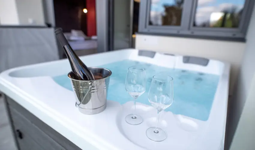 Onyx Luxury Srvr Srvr - Hsvt (min. 2 j)