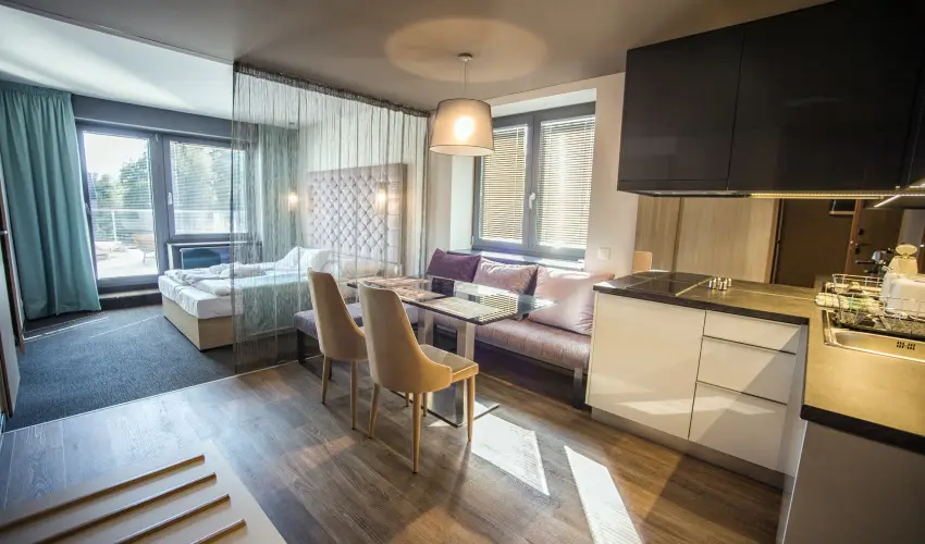 Onyx Luxury Srvr Srvr - Hsvt (min. 2 j)