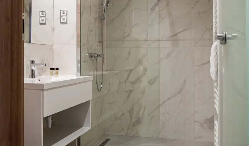 Onyx Luxury Srvr Srvr - Hsvt (min. 2 j)