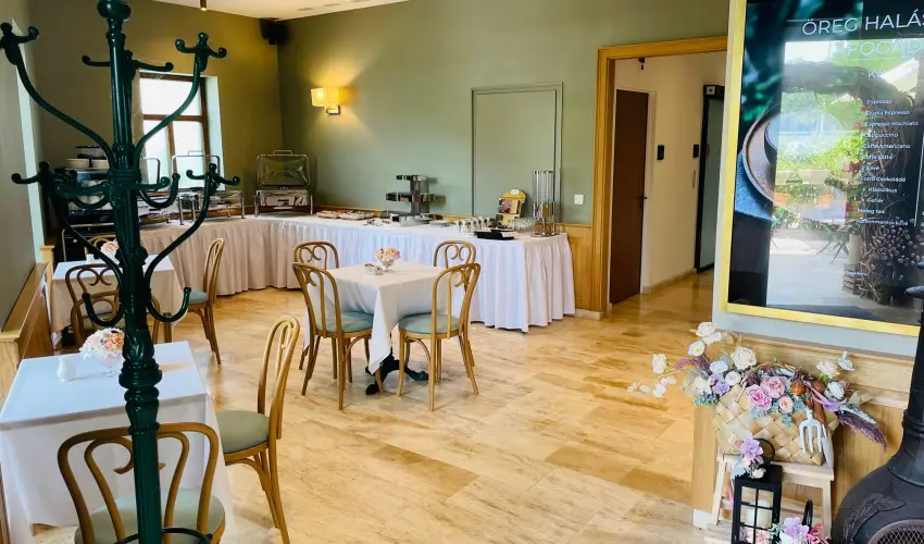 reg Halsz tterem s Fogad Tt - Hsvt 