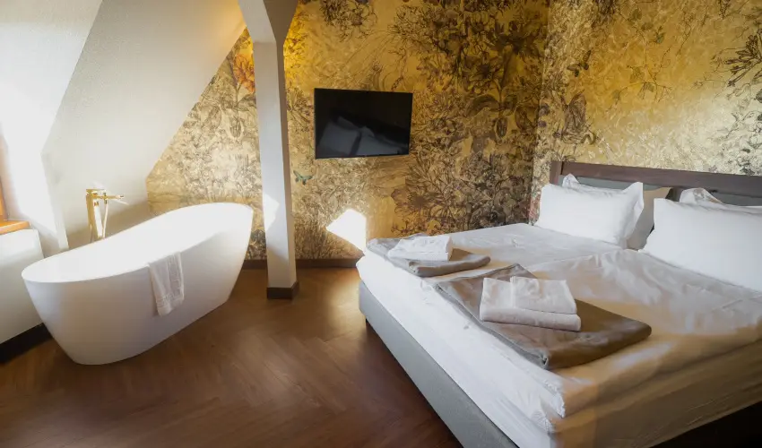 reg Halsz tterem s Fogad Tt - Hsvt 