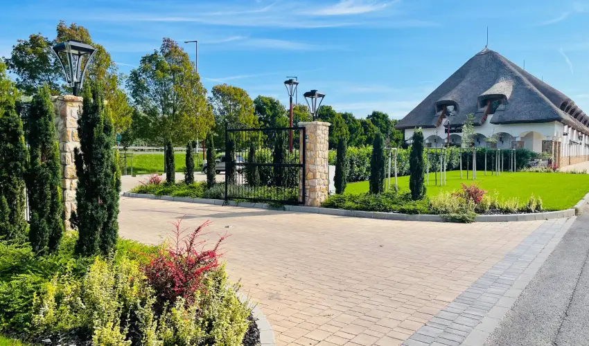 reg Halsz tterem s Fogad Tt - Hsvt 