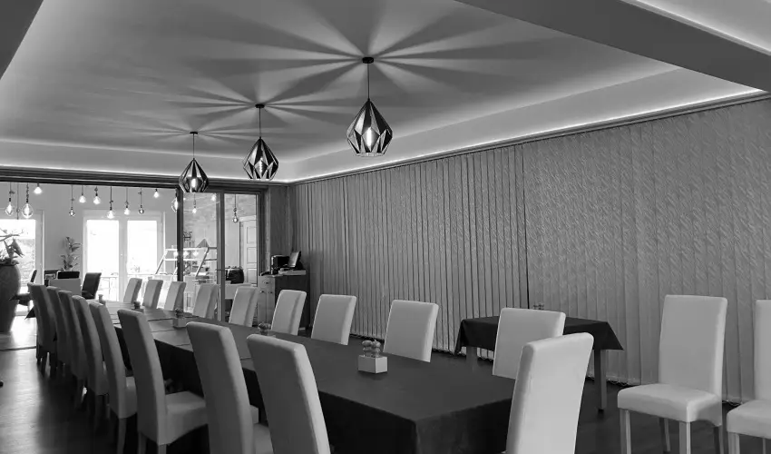 �reg-t� Hotel Tata - H�sv�t 