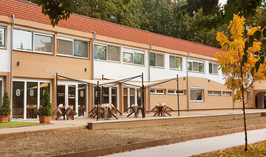 reg-t Hotel Tata - Hsvt 