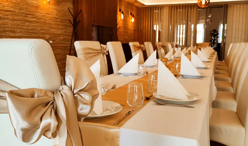 reg-t Hotel Tata - Hsvt 