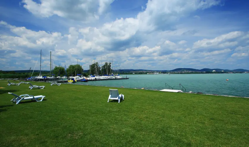 Aquilo Hotel Panoráma Tihany Tihany - Húsvét (min. 2 éj)
