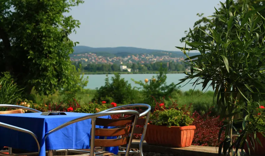 Aquilo Hotel Panoráma Tihany Tihany - Húsvét (min. 2 éj)