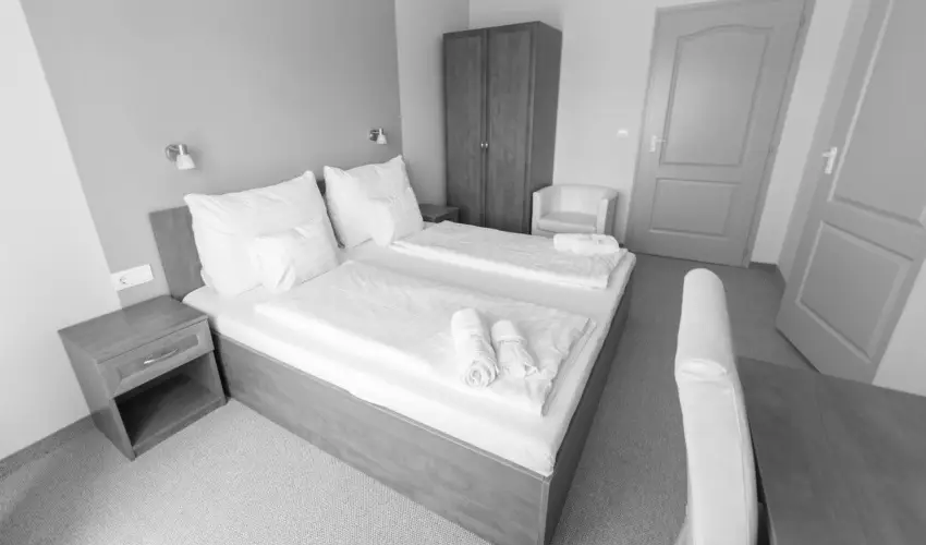 Pelso Panzi� Balatonm�riaf�rd� - H�sv�t - teljes el�refizet�ssel