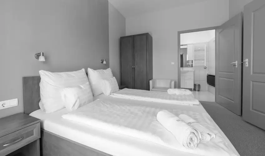 Pelso Panzi� Balatonm�riaf�rd� - H�sv�t - teljes el�refizet�ssel