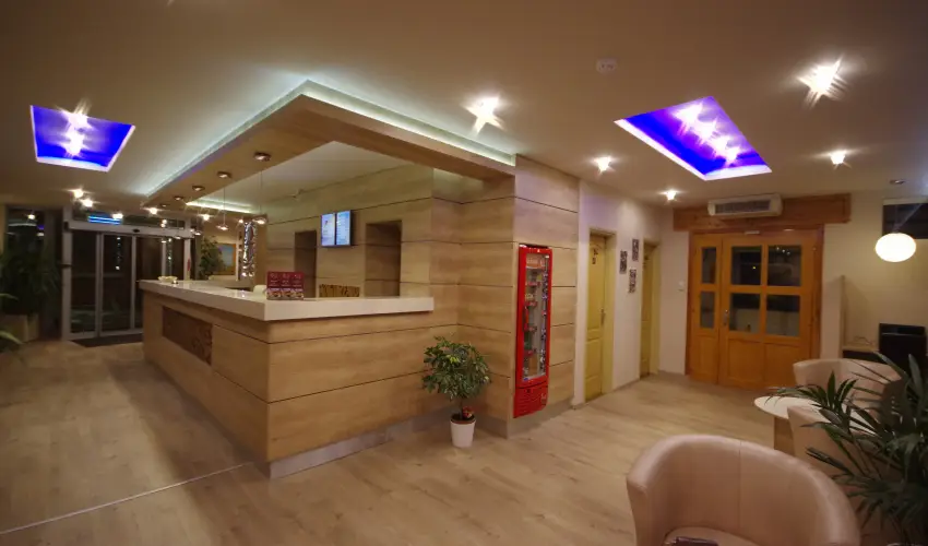 Hotel Vad�szk�rt Sz�kesfeh�rv�r - H�sv�t