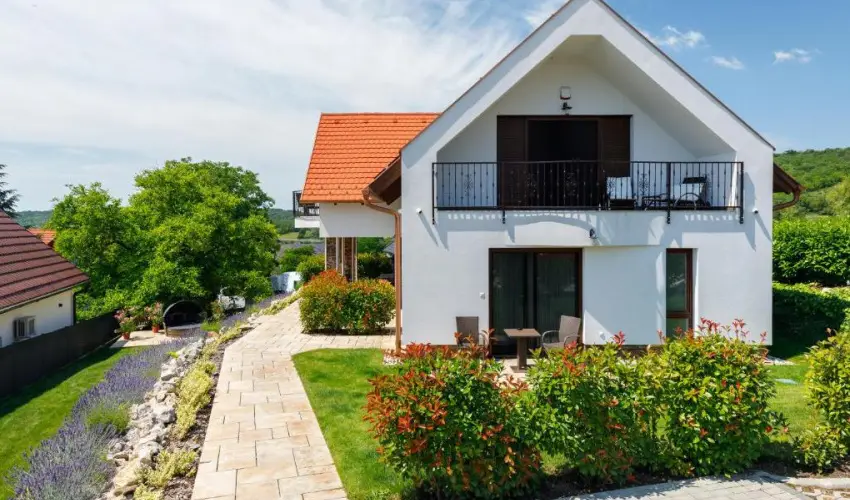 Pilger Vend�gh�z Tihany - H�sv�t (min. 2 �j)