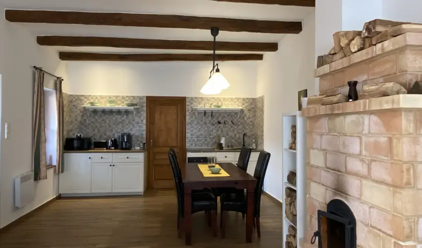 Pilis Lelke Vendghz Pilisszentllek - Hsvt (min. 2 j)