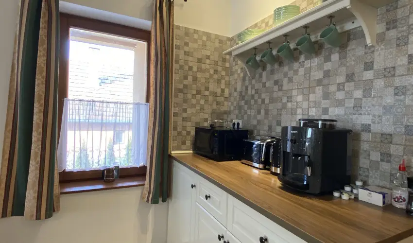 Pilis Lelke Vendghz Pilisszentllek - Hsvt (min. 2 j)