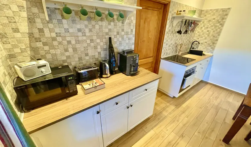 Pilis Lelke Vendghz Pilisszentllek - Hsvt (min. 2 j)