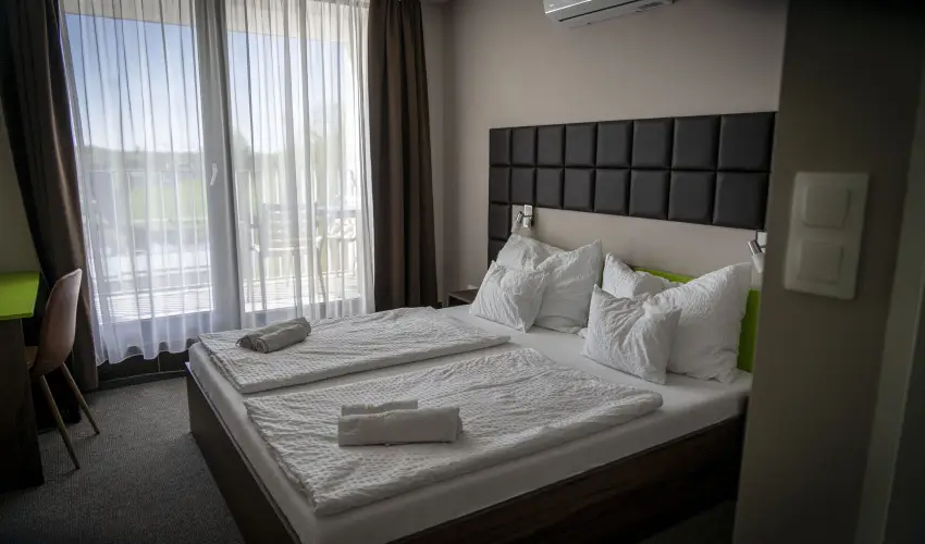 Port tterem & Panzi Balatonmriafrd - Hsvt