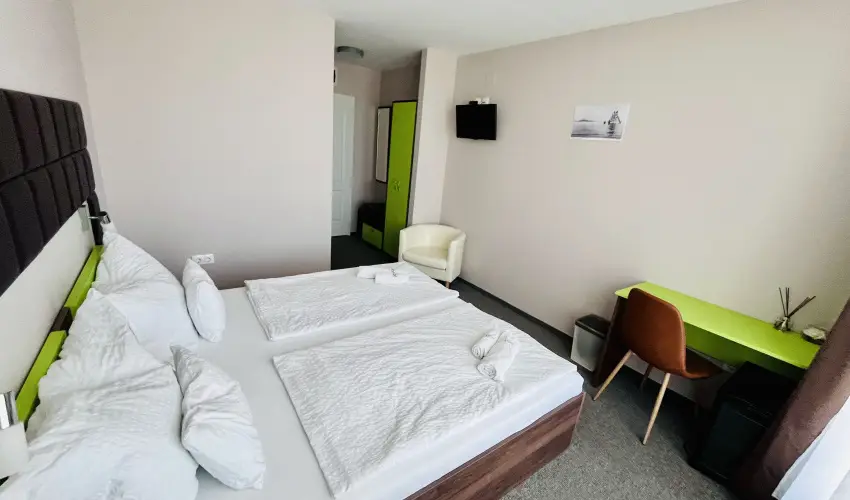 Port tterem & Panzi Balatonmriafrd - Hsvt