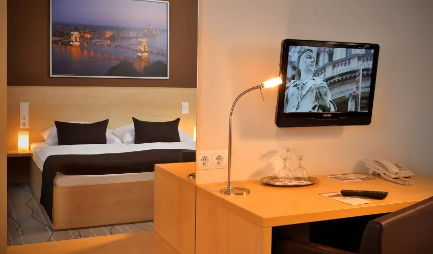 Promenade City Hotel Budapest - Hsvt - teljes elrefizetssel