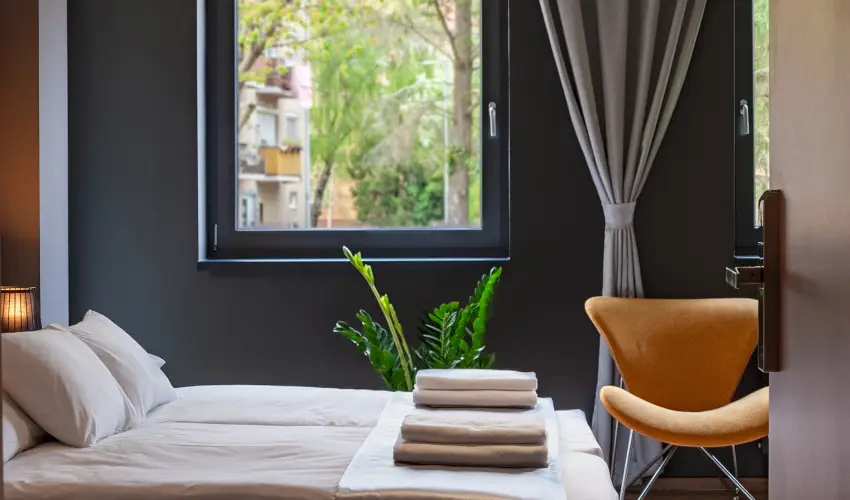 R31 Residence S�rv�r - H�sv�t (min. 2 �j)