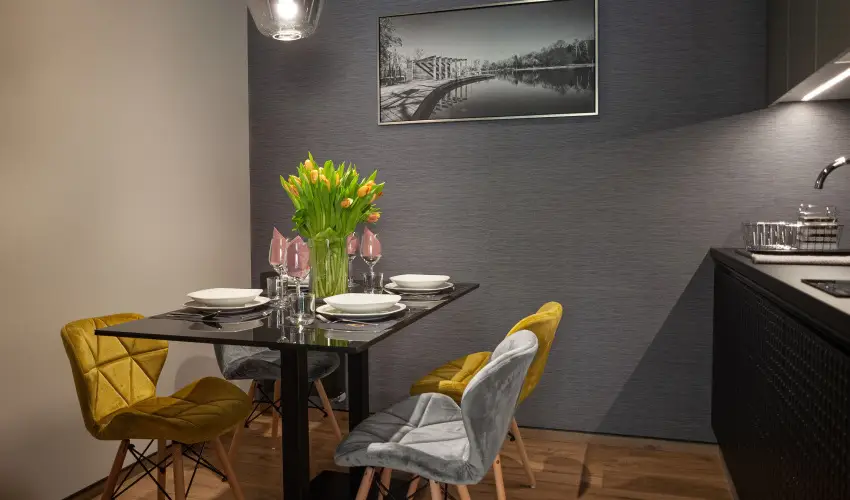 R31 Residence S�rv�r - H�sv�t (min. 2 �j)