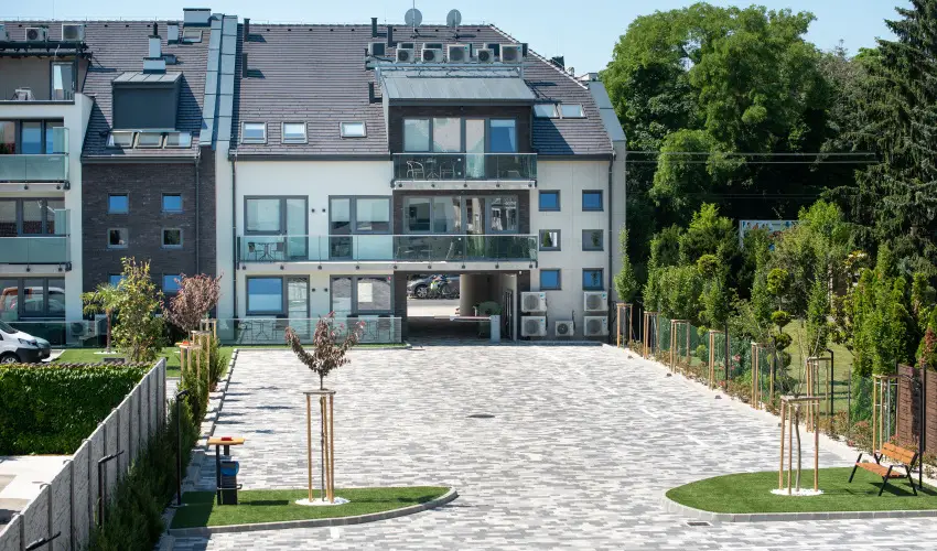 R31 Residence S�rv�r - H�sv�t (min. 2 �j)