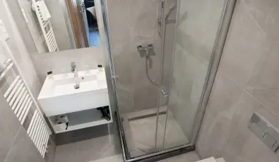 R31 Residence S�rv�r