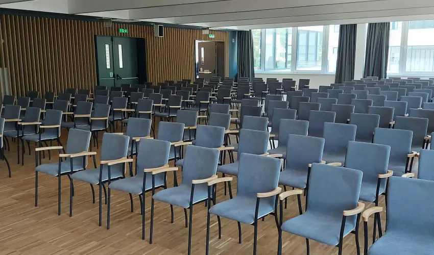 R�k�czi Hotel, T�bor �s Rendezv�nyk�zpont S�toralja�jhely - H�sv�t