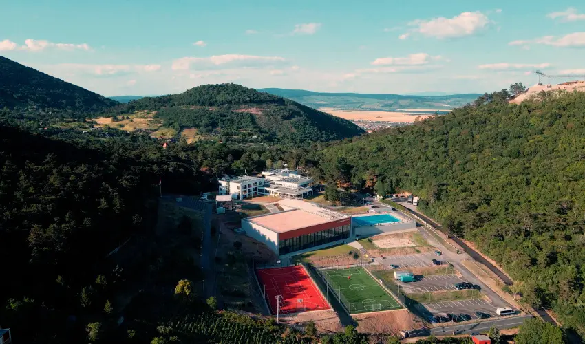 R�k�czi Hotel, T�bor �s Rendezv�nyk�zpont S�toralja�jhely - H�sv�t