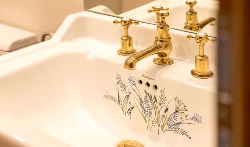 reBORONA Vendghz rsg riszentpter - Hsvt (min. 2 j)