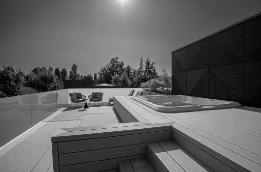 REED Luxury Hotel & Bistro - H�sv�t