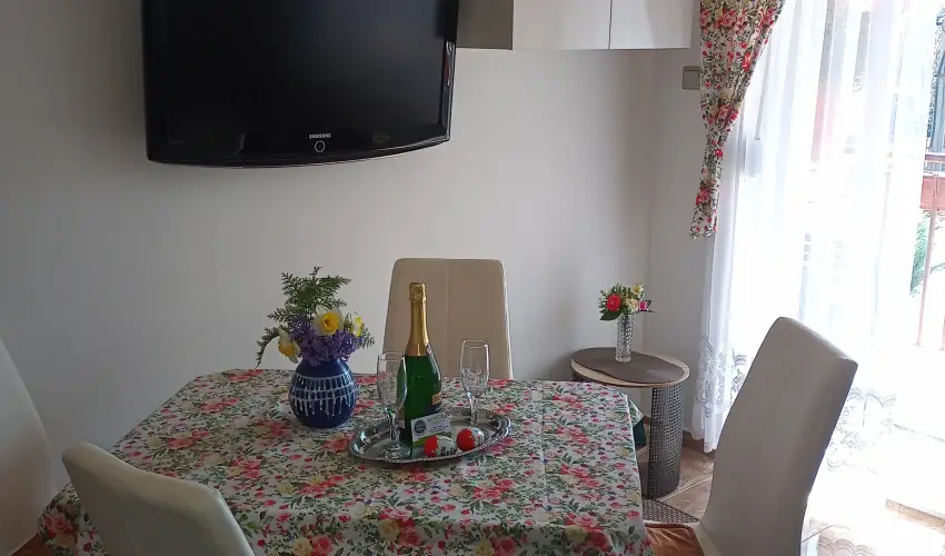 Riviera Apartman Hajdszoboszl - Hsvt (min. 3 j)
