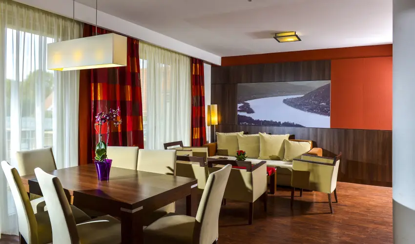 Royal Club Hotel Visegrád - Húsvét - teljes előrefizetéssel (min. 3 éj)