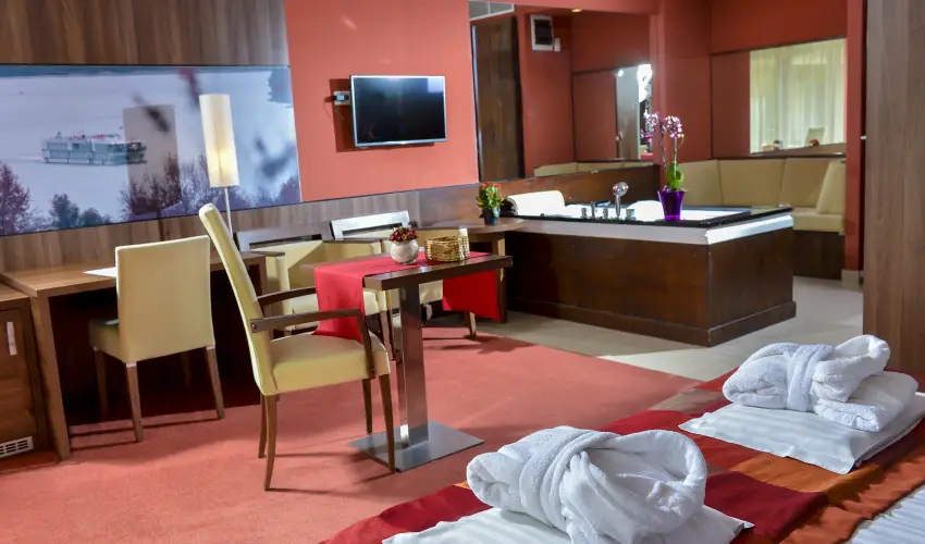 Royal Club Hotel Visegrád - Húsvét - teljes előrefizetéssel (min. 3 éj)