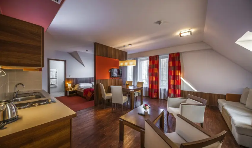 Royal Club Hotel Visegrád - Húsvét - teljes előrefizetéssel (min. 3 éj)