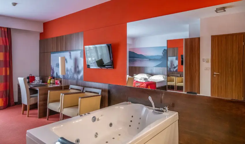 Royal Club Hotel Visegrád - Húsvét - teljes előrefizetéssel (min. 3 éj)