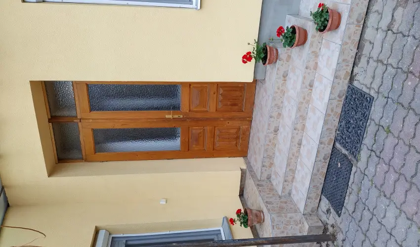 Rzsi Vendghz Mihlyhza - Hsvt (min. 2 j)