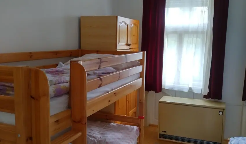 Rzsi Vendghz Mihlyhza - Hsvt (min. 2 j)