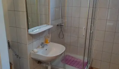 Rzsi Vendghz Mihlyhza