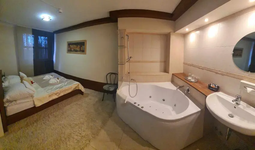 Salg Hotel Salgtarjn-Eresztvny - Hsvt