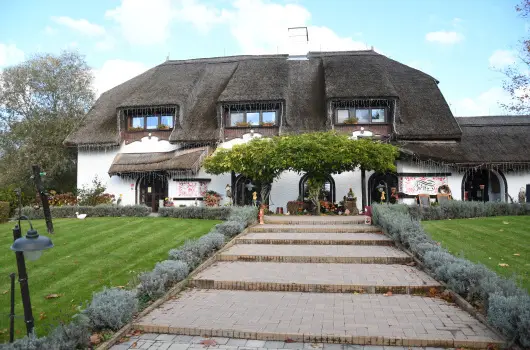 Sri Udvar - Hsvt (min. 2 j)